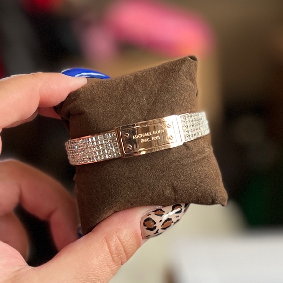 Michael Kors Pave Logo Plaque Gold Bangle - Picture 10 of 16